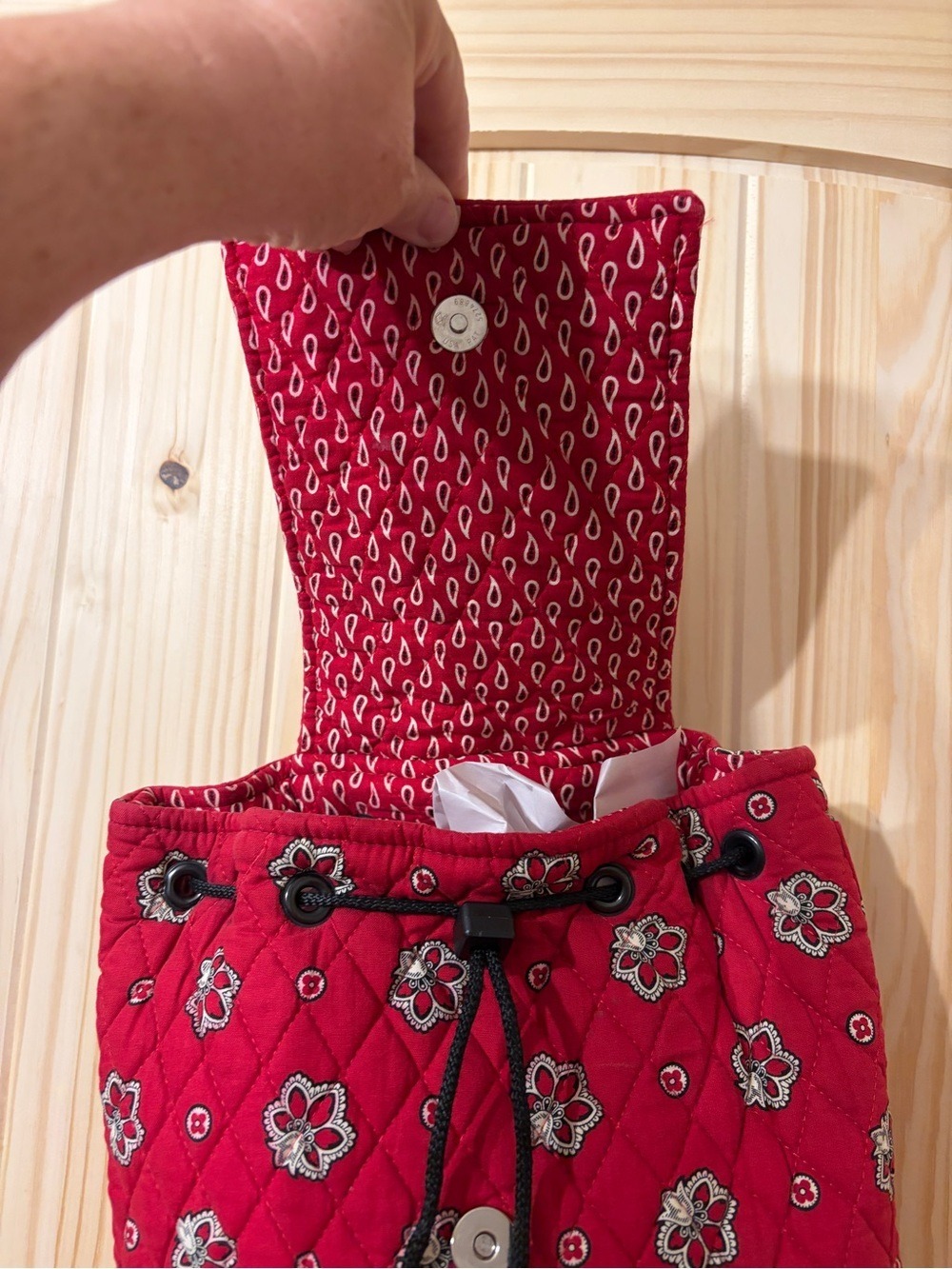 Vera Bradley Red Bandana Quilted Drawstring Backpack Boho Cottagecore Travel Bag - Picture 3 of 4